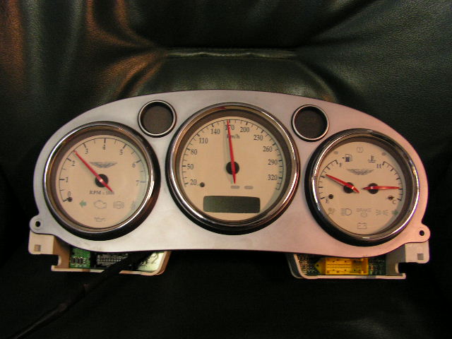 Aston Martin combi-instruments pack (km)