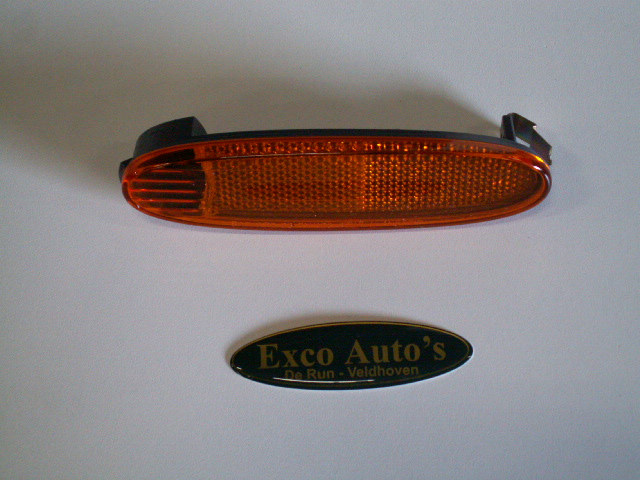 Jaguar XJ8 1998-2003 Bumper Reflector Rear Right. NEW.