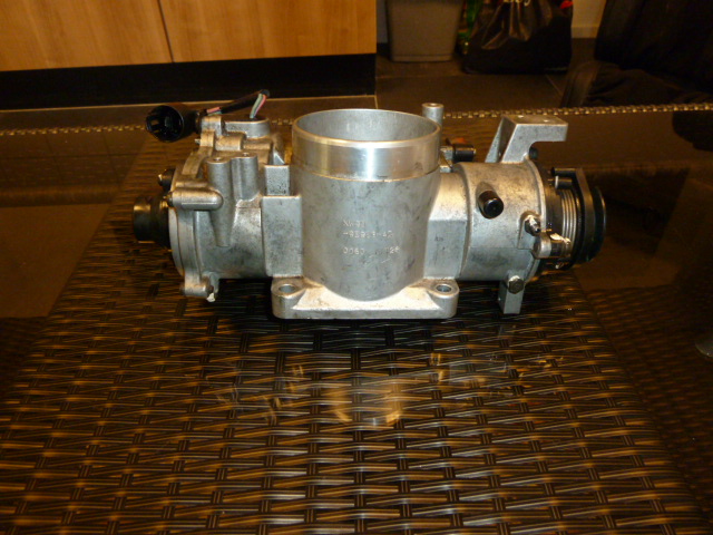 Jaguar XKR 4.0 L 1999 - 2006 throttle body USED