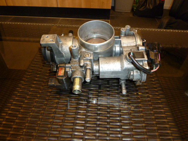 Jaguar XK8 4.0 L 1999-2006 throttle body USED