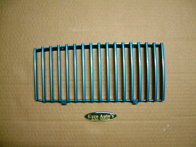 Daimler Grill Inlay Bar Turquoise Right Used