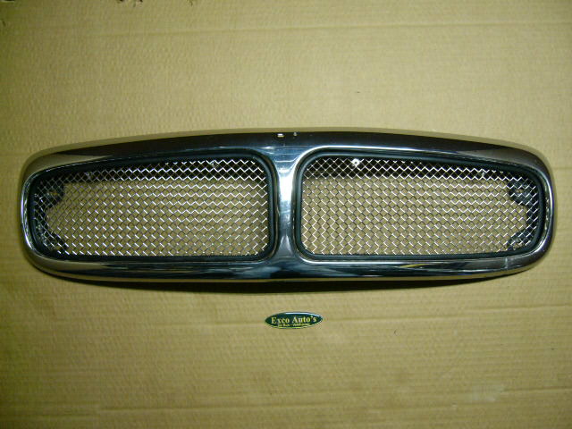 Jaguar XJ8 Grill Chrome With Inlay Wirenetting New