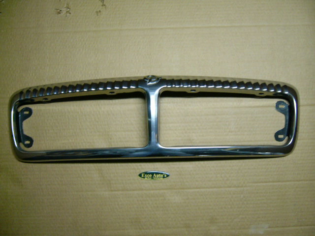 Daimler Grill Chrome Used