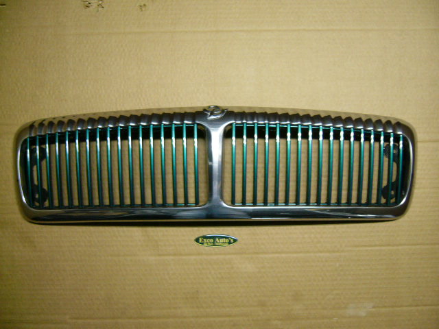 Daimler Grill Chrome With Inlay Bar Light Green New