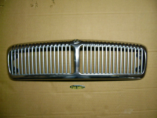 Daimler Grill Chrome With Inlay Bar Silver New