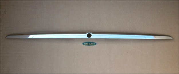 Jaguar XJ8 Trunklid Finisher Chrome Used