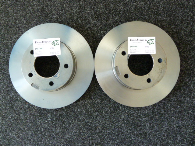 Brakediscs front NEW XR858130