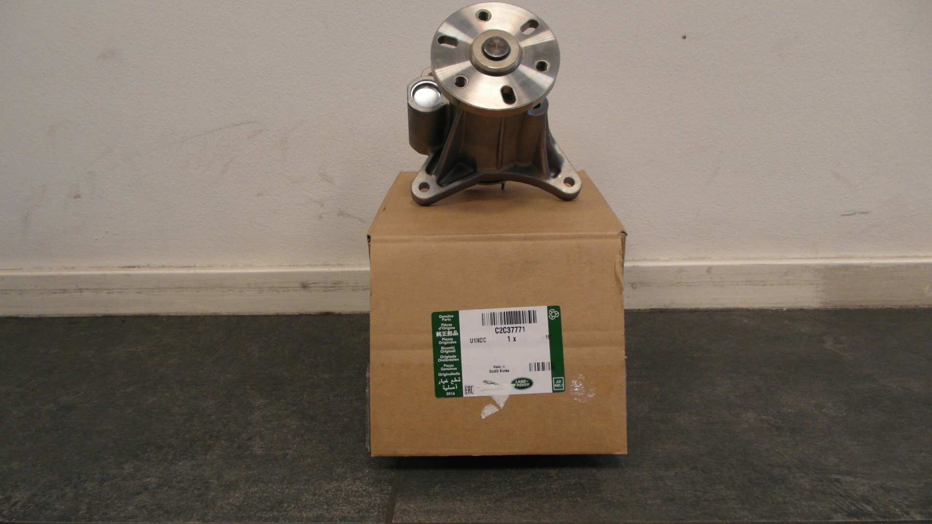 Waterpump 3.0 diesel C2C37771 NEW