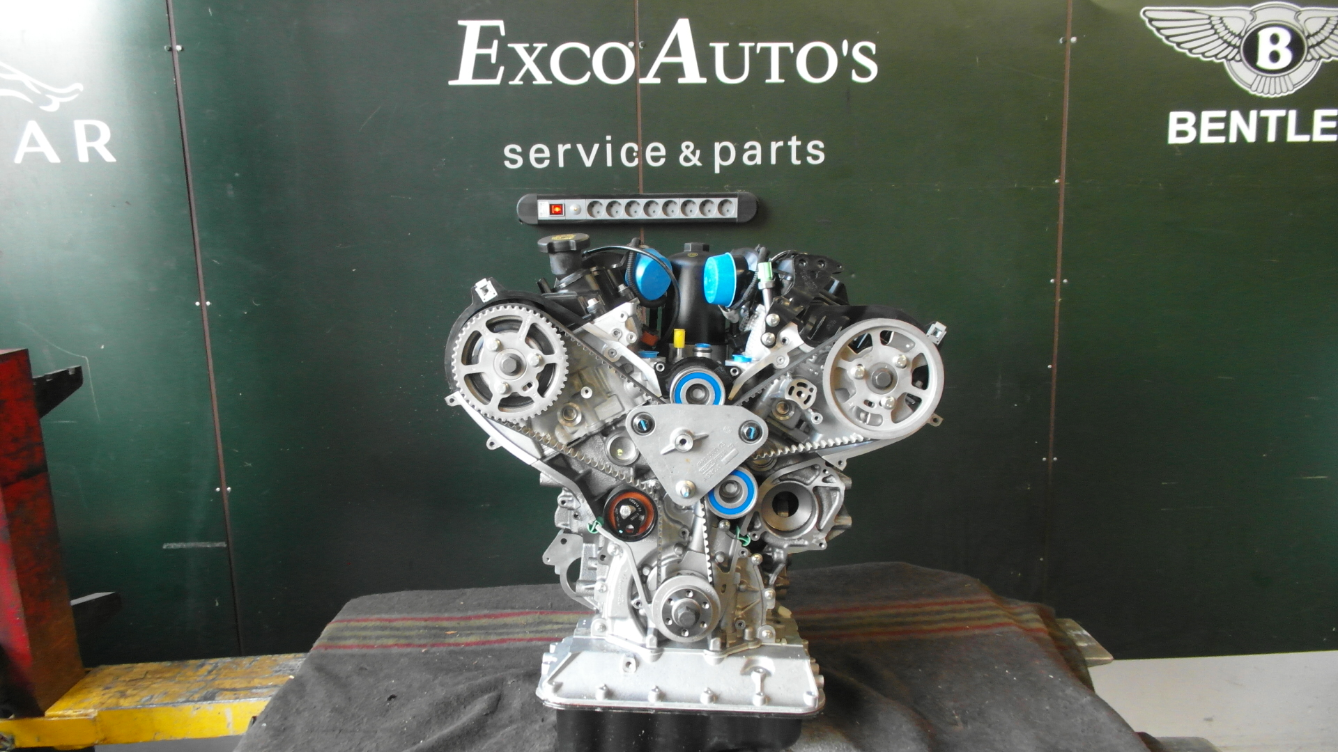 Jaguar S-type Engine 2.7 Diesel. NEW.