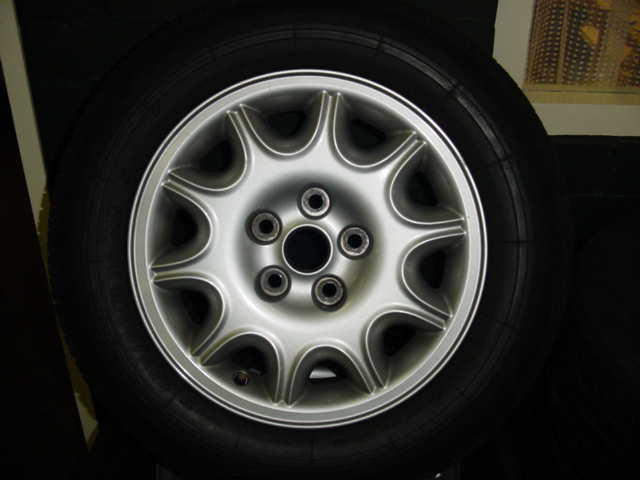 Jaguar XJ8 1995-2004 16-Inch Rims Sovereign Used