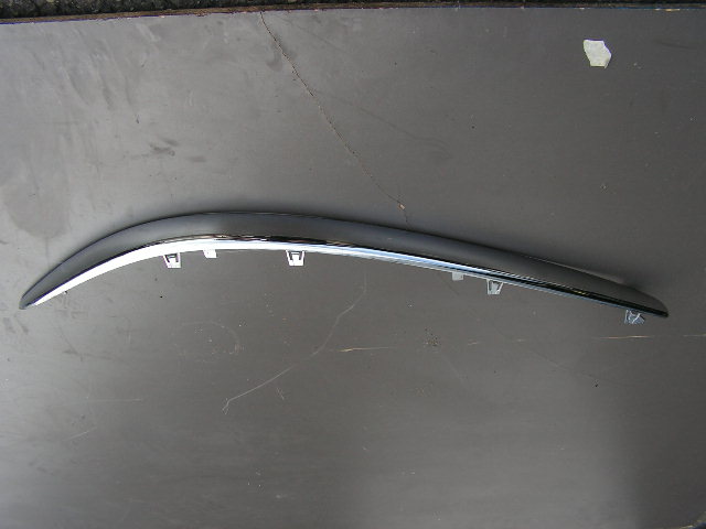 Jaguar X-type Sedan bumper sierlijst chroom rechtsachter. NIEUW.