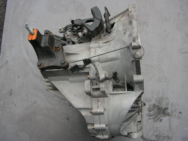 Jaguar X-type 2.2 L Gearbox 6 gears.  C2S47204