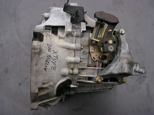 Jaguar X-type 2.0 L Diesel Versnellingsbak 5 versnellingen. NIEUW.