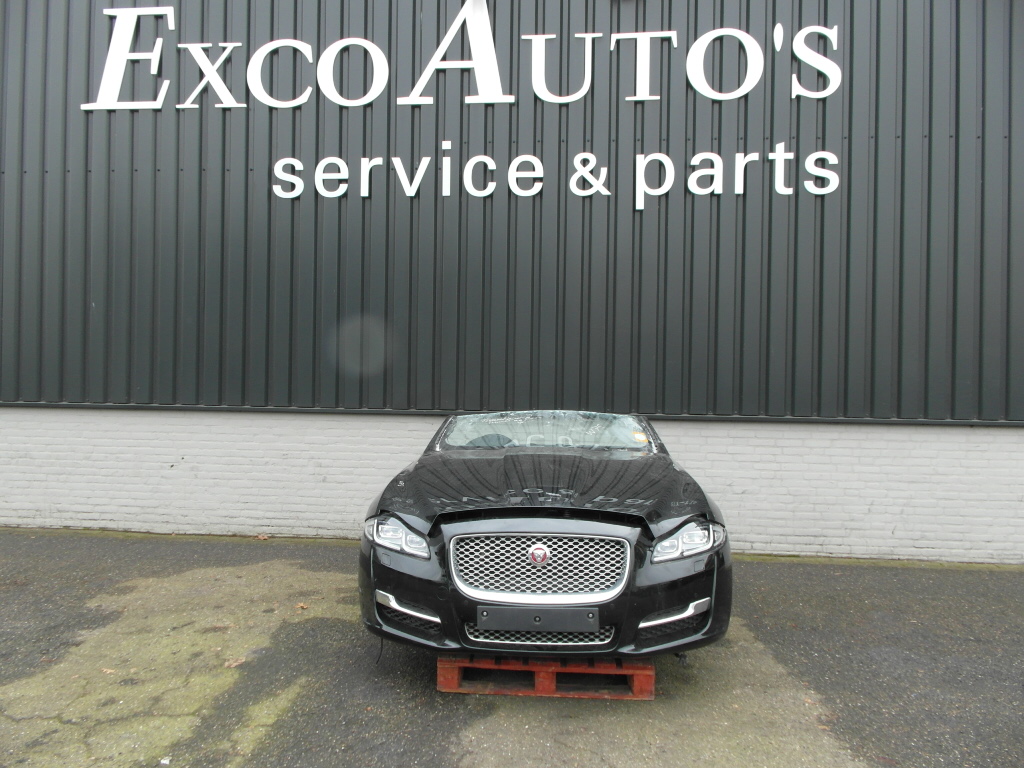 Jaguar X351 3.0 d 2010 bis jetzt Komplette Front schwarz GEBRAUCHT  