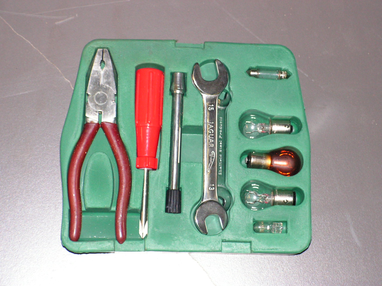 Jaguar XJ8 Original Jaguar tool set