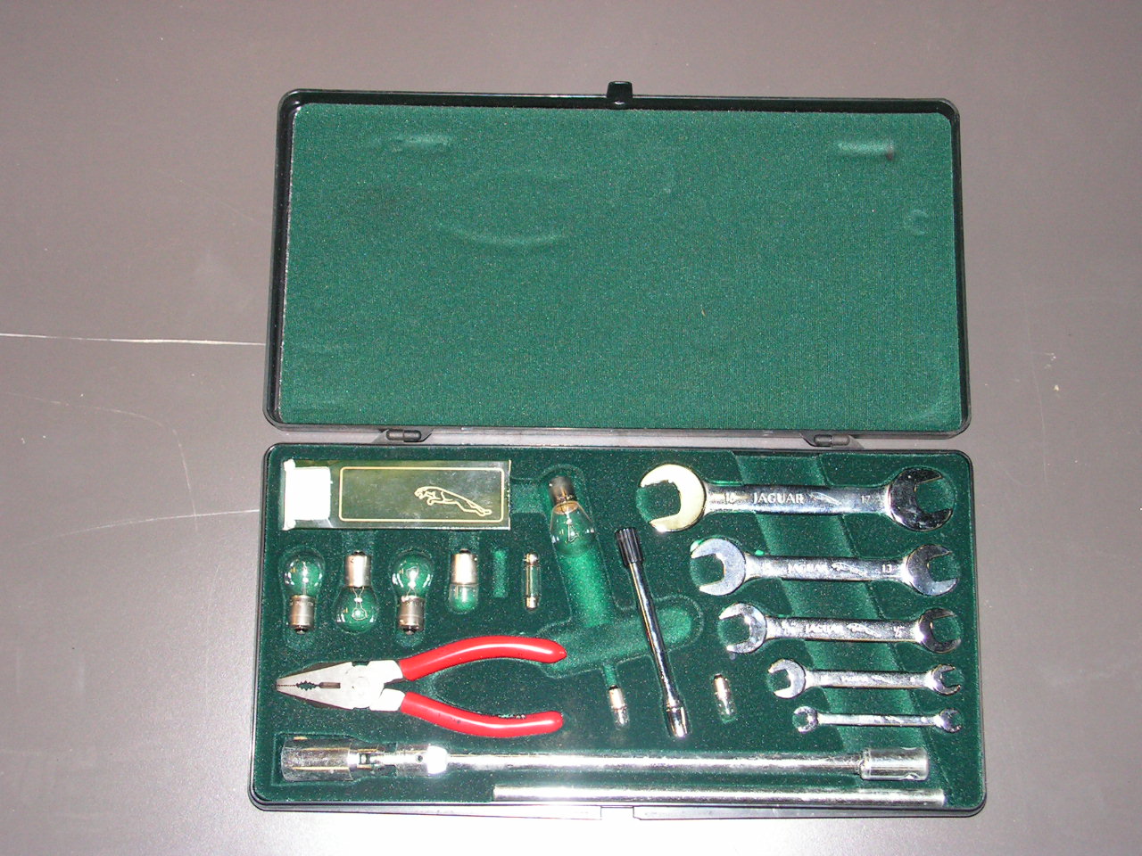 Jaguar XJ 40 Original Jaguar tool set