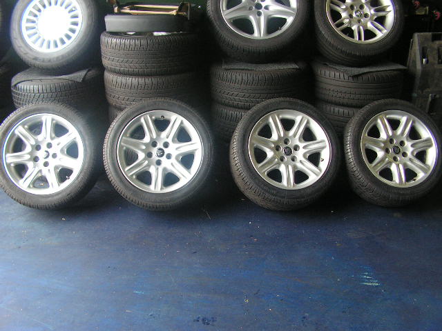 Jaguar XKR/8 1996-2006 Set van 4 18-Inch Supersports velgen met banden. GEBRUIKT.