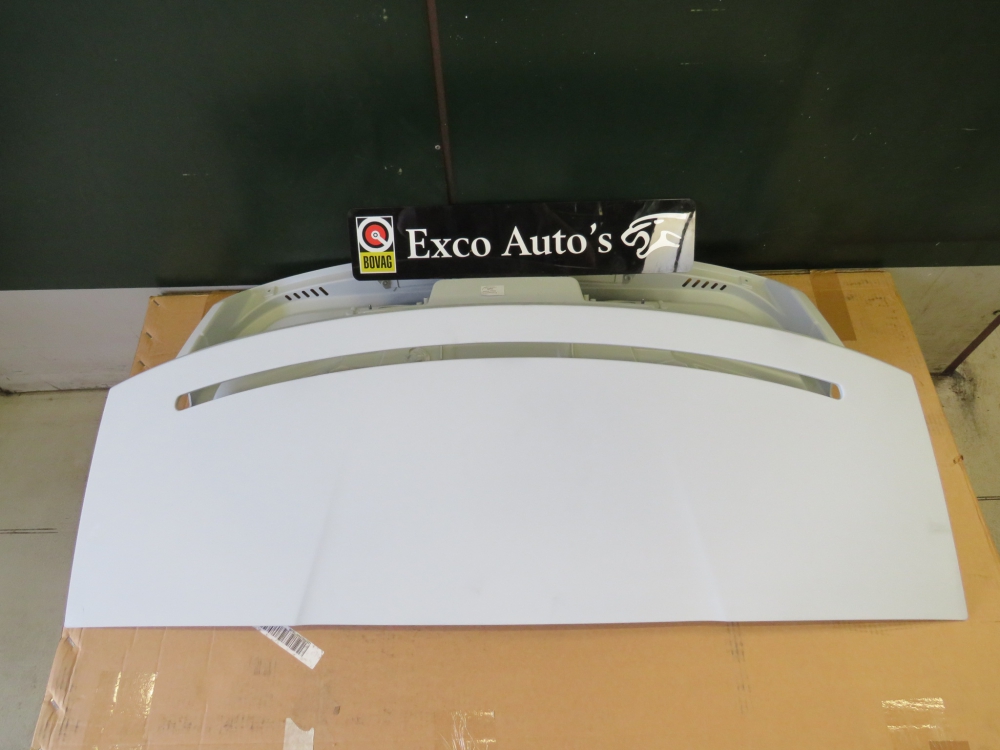 Aston Martin DB11 Decklid KY53L40626AC new