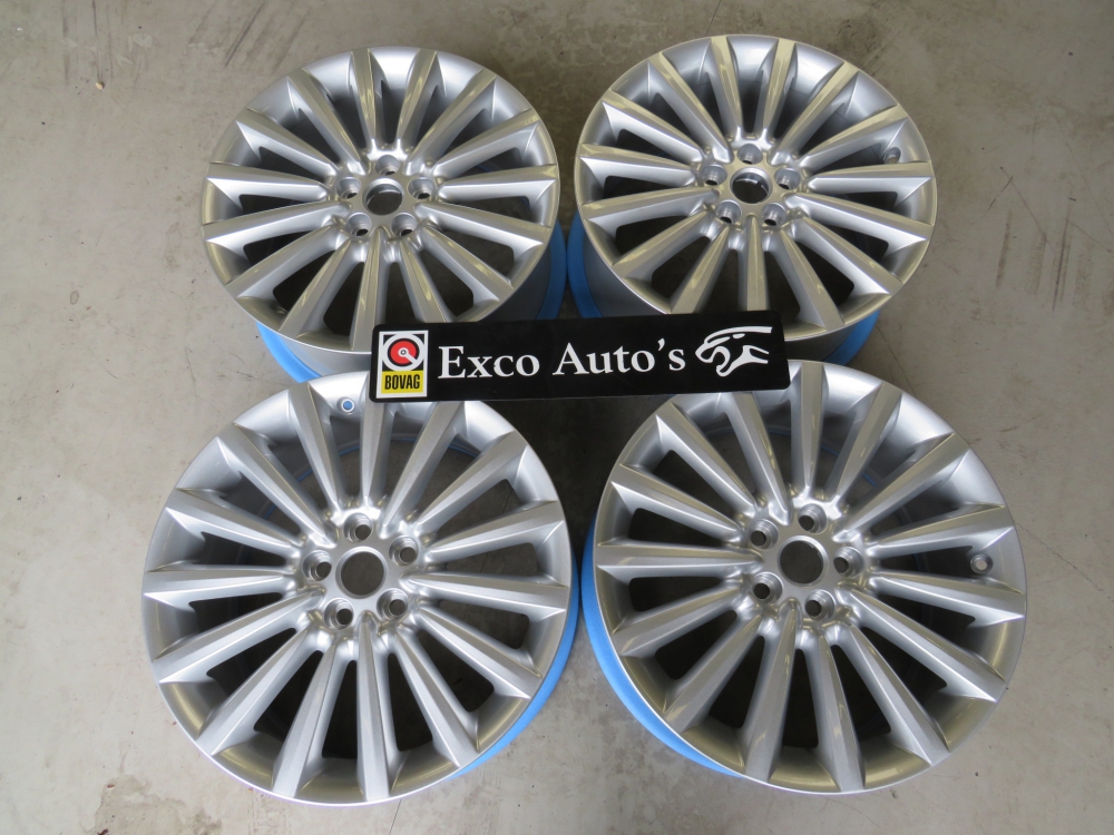 Jaguar 18 Inch Manra set 8Jx18 ET50.5 C2D32262 EW931007AA