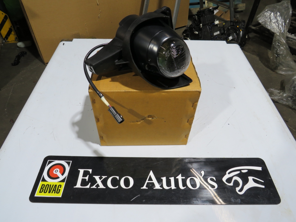 Aston Martin Foglamp right 37-81227 New