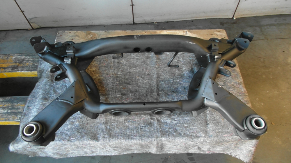 Subframe XR831985 behind for S-Type from 1999-2002 Used no rust