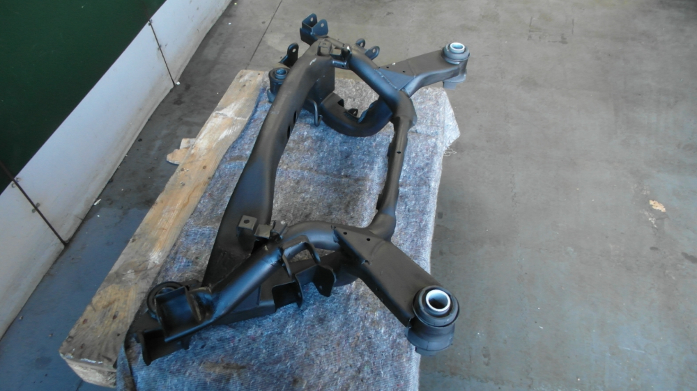 Subframe XR831985  hinten für S-Type von 1999-2002 Gebraucht Kein Rost