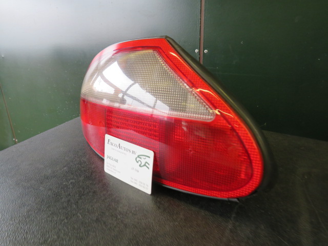 Jaguar XKR/8 untill 2001 Rear Light Left or Right Red Used LJA4901BD