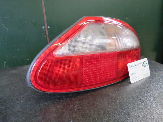 Jaguar XKR/8 tot 2001 Achterlicht Rechts Rood Gebruikt LJA4900BD