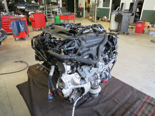 Jaguar XJ 3.0D Euro6 Gen 2 engine C2D44392 48000KM From V90866