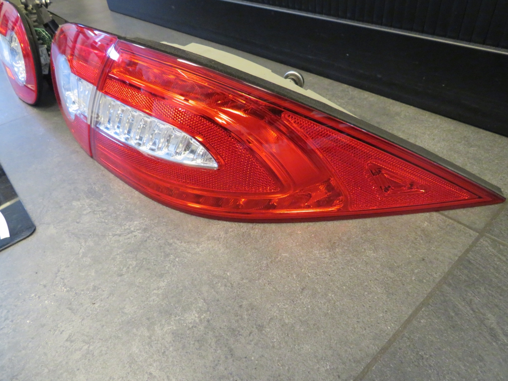 Jaguar XK ruckleughte Satz vanaf 2009 LED ab B32753