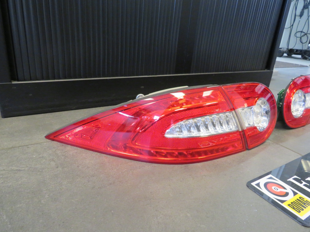 Jaguar XK Rearlightset from 2009 LED Vanaf B32753