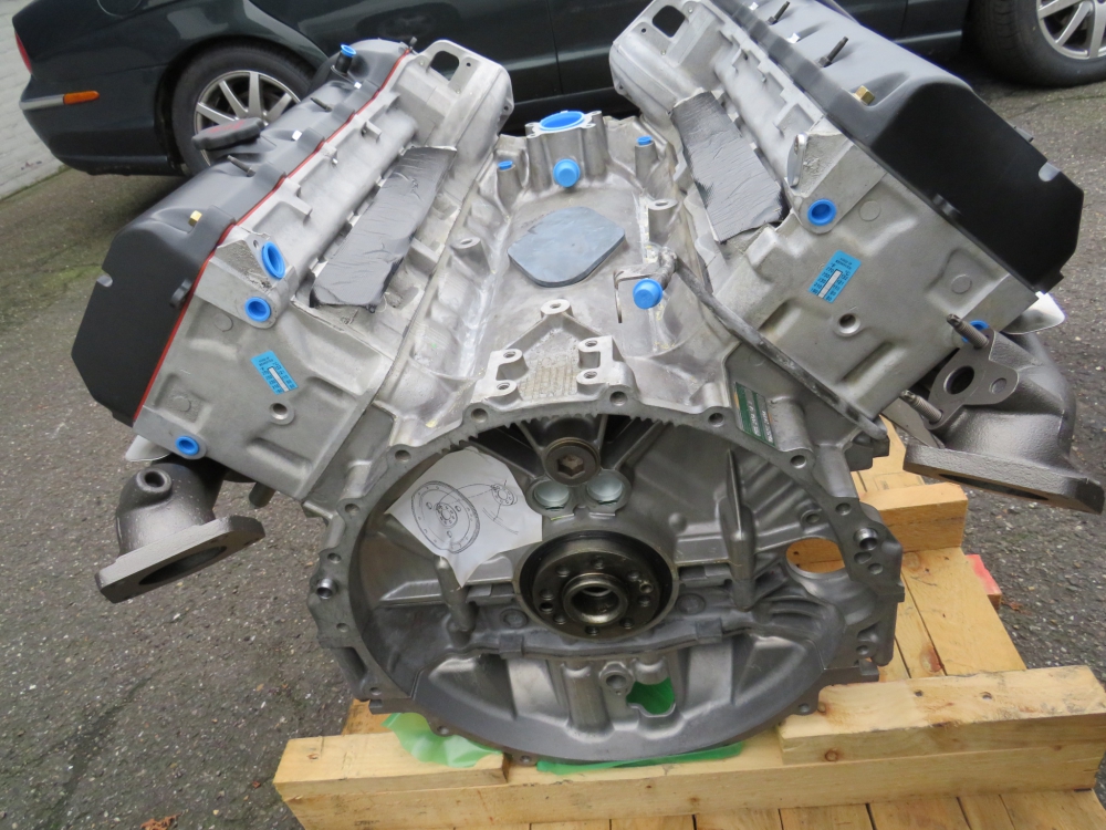 Jaguar 4.0 V8 S/C NCC1002GA NCC1002HA Neu