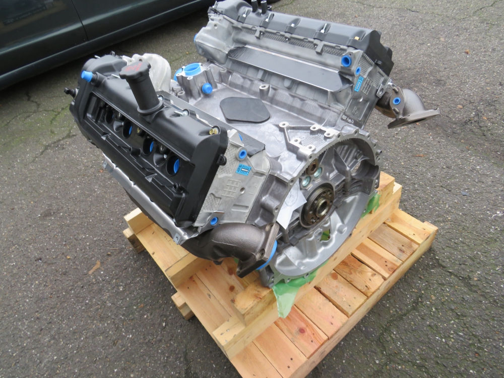 Jaguar 4.2 V8 NA motor AJ89130 New