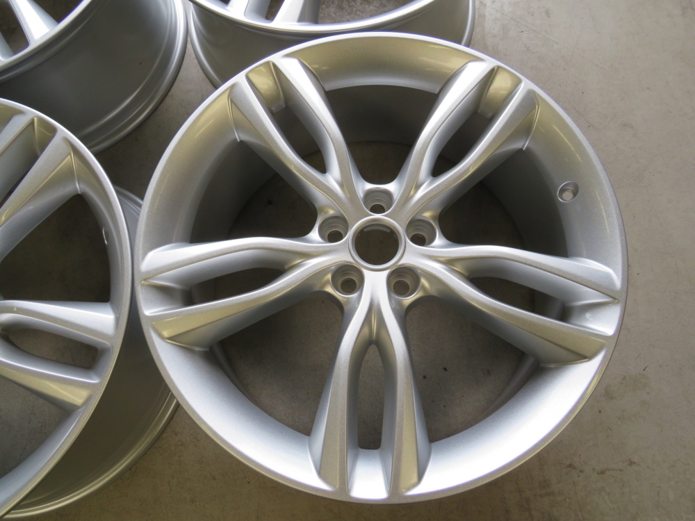 Jaguar 20 inch Star Alloywheelset 8,5JX20 ET49