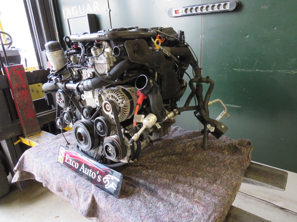 Jaguar 2.0 Turbo benzine motor 200/250 PK AWD compleet met 23487 KM JDE38924 JDE39679 JDE40168
