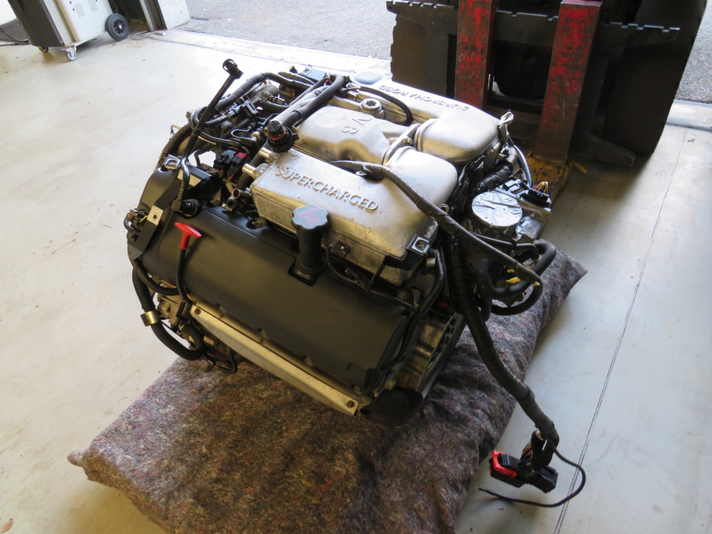 Jaguar 4.2 V8 S/C engine complete with 43589 KM AJ88509