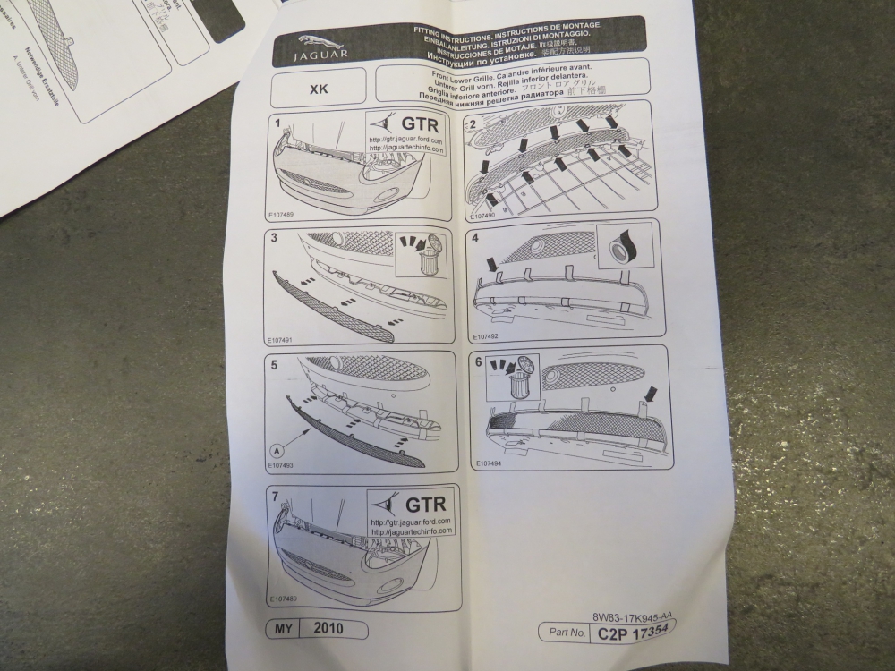 Jaguar XKR lower Mesh grill chrome C2P17354 New
