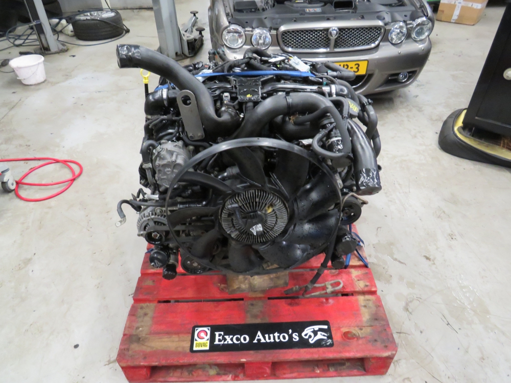Range Rover Sport 3.6 TDV8 motor LR006702 mit 69324 Km Gebraucht
