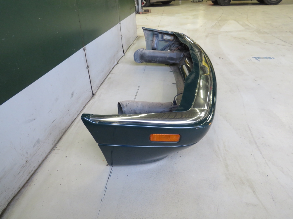 Jaguar XJ X300 voorbumper compleet BEC19902 BEC25496 Gebruikt.