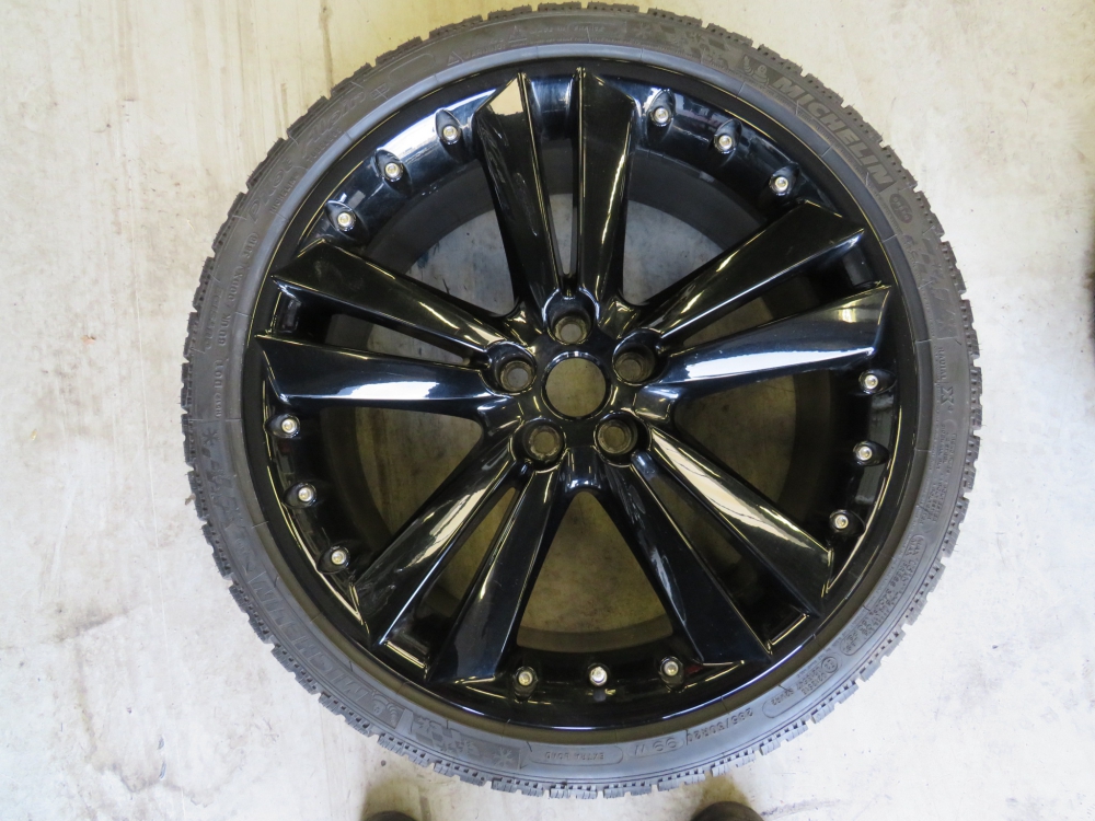 Jaguar XK 20 inch Kalimnos Velgenset met winterbanden C2P21173 C2P21174