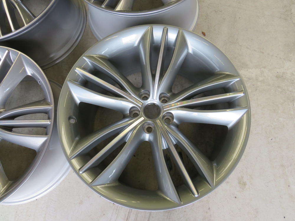 Jaguar XJ 20 inch velgenset Mataiva C2D10951 C2D10952  AW9M1007DA AW9M1007AA Nieuw