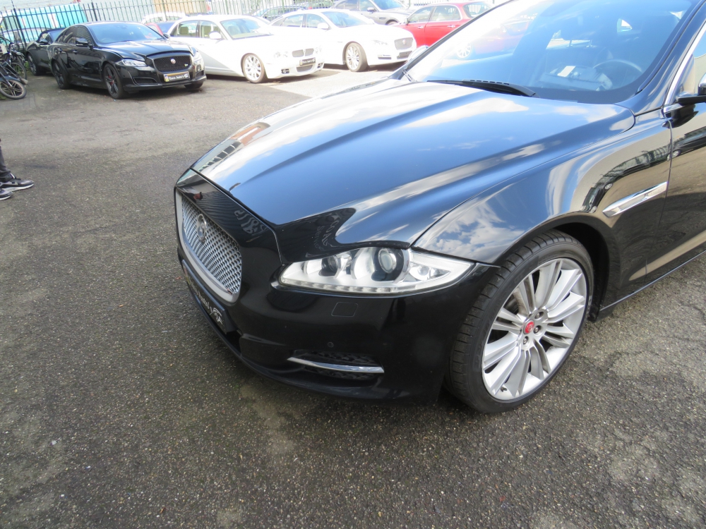 Jaguar XJ X351 2009-2016 Complete front