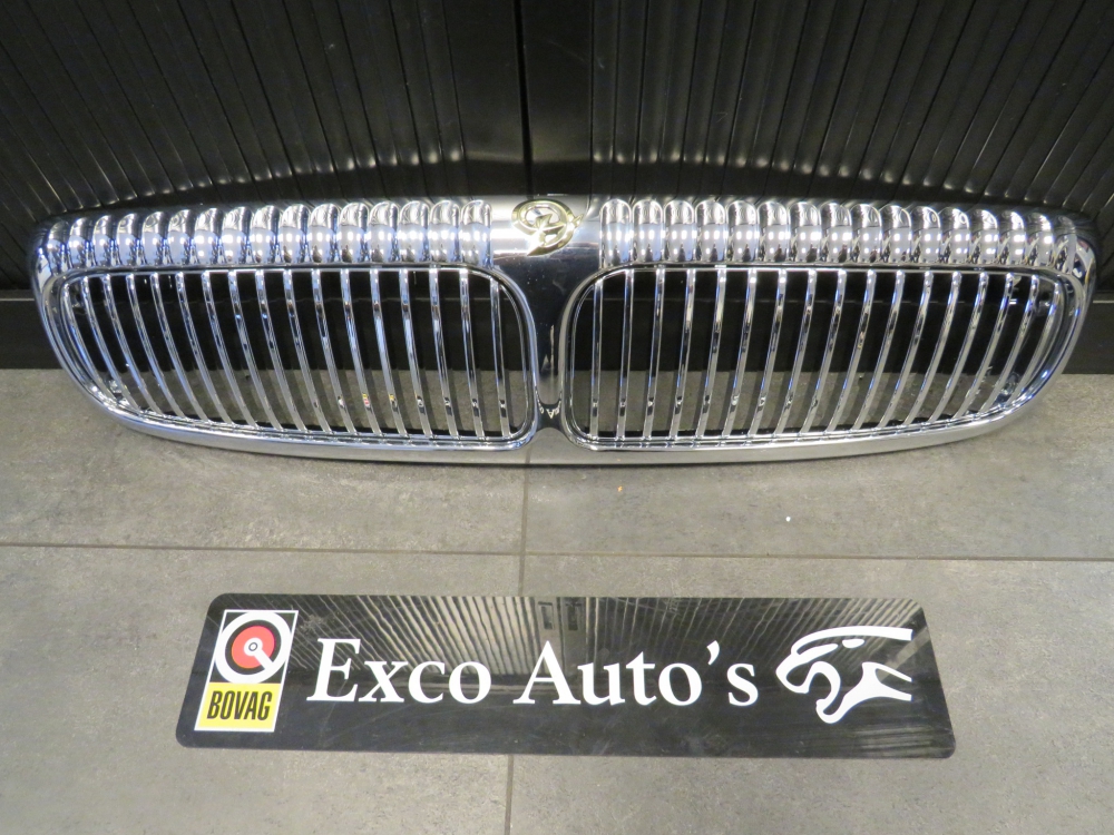 Jaguar Daimler grill complete HNC5504CB New 