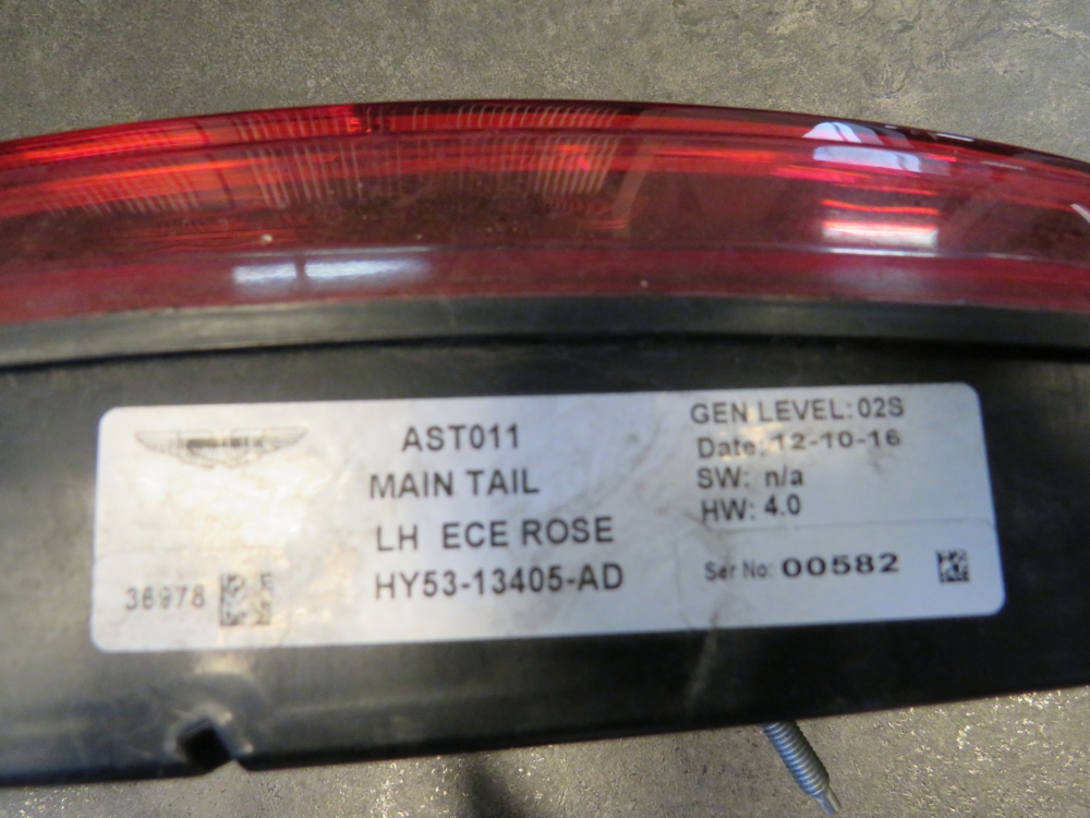 Aston Martin DB11 linker achterlicht Gebruikt HY5313405AD