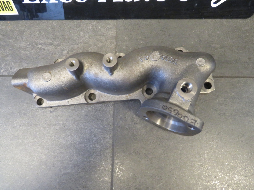 Jaguar X300 3.2 and 4.0 6 cilinder rear exhaustmanifold NBC2903AC NBC2903BB New