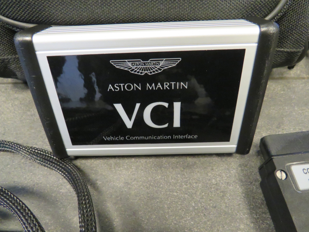 Aston Martin AMDS (II) Diagnose systeem origineel gebruikt 100% in orde