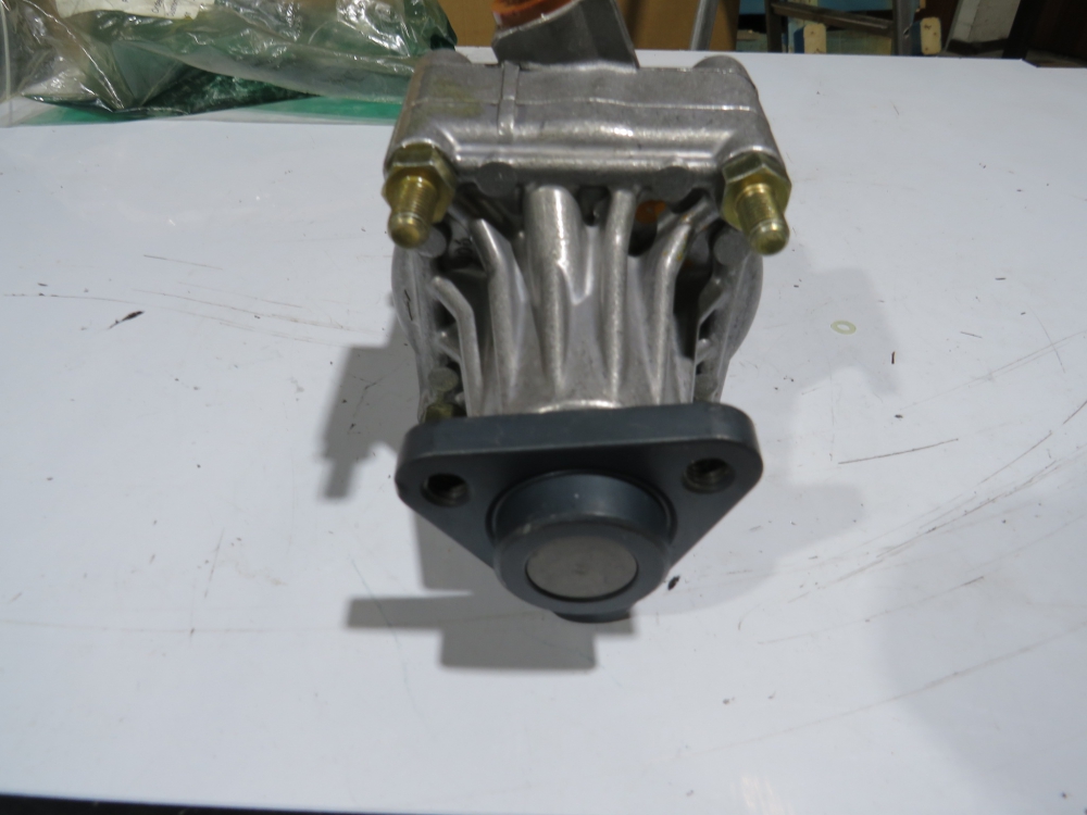 Aston Martin ZG Steeringpump 24-50686 New