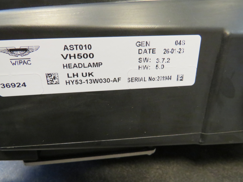 Aston Martin DB11 Linker koplamp HY5313W030AF Nieuw LHD EU uitvoering